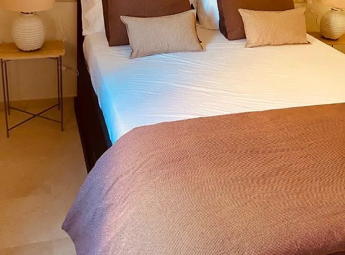 Lagos De Santa Maria Luxury Isabel * Marbella