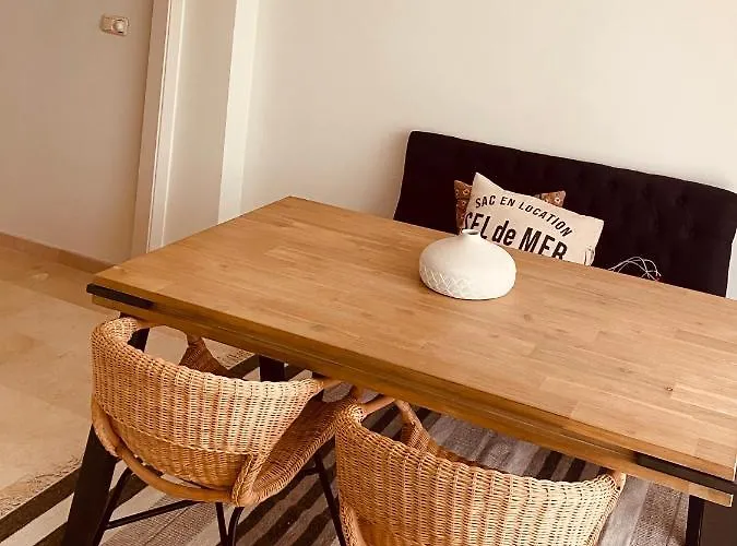 Lagos De Santa Maria Luxury Isabel