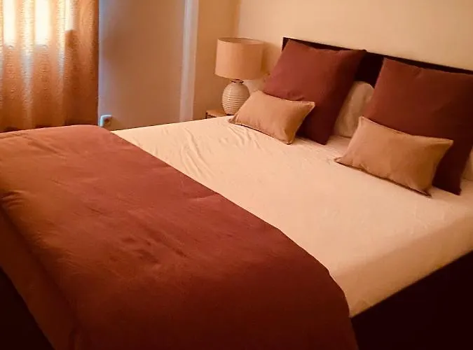 Lagos De Santa Maria Luxury Isabel * Marbella